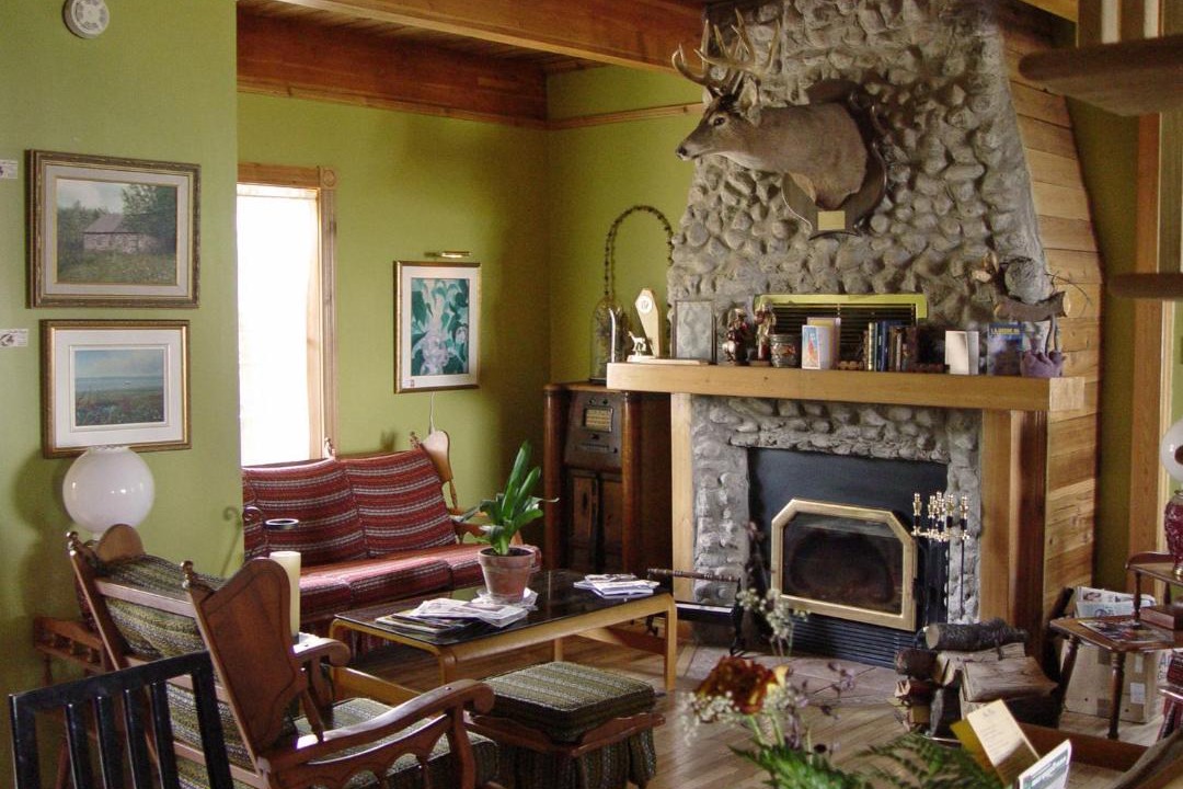 Photo of Livingroom in Notre-Dame-du-Portage