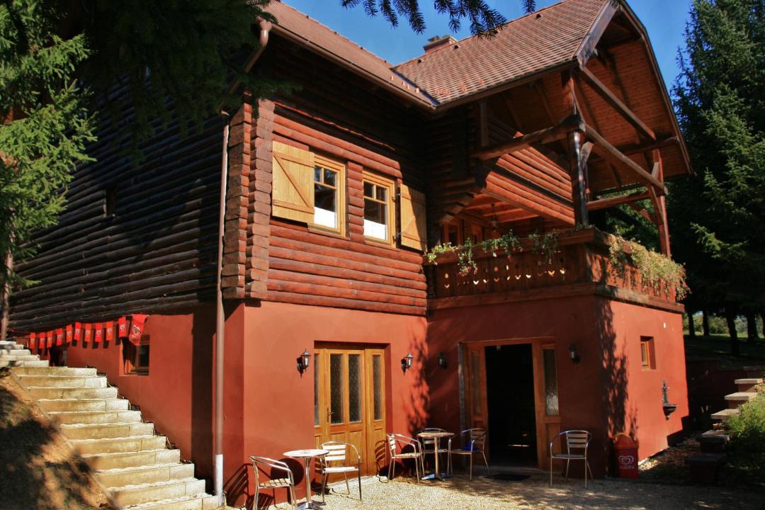 Photo of Buildings in Ispank