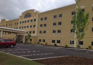 Baymont by Wyndham Erie