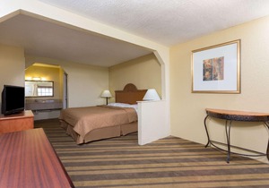 Days Inn & Suites by Wyndham Vicksburg