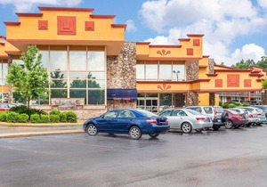 Clarion Inn & Suites University Center