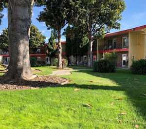 Econo Lodge Inn Suites Oakland Airport 