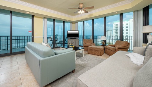 Condo, 3 Bedrooms