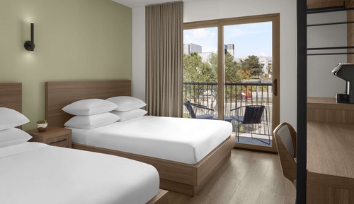 Room, 1 Double Bed (with Peloton)