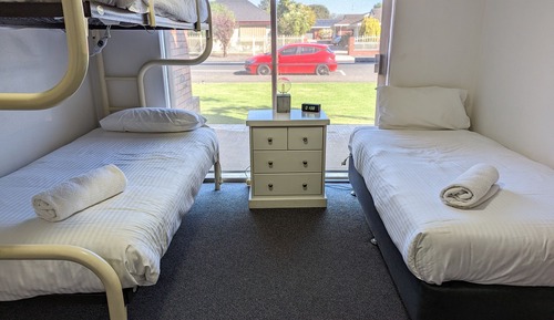 2 Bedroom Room