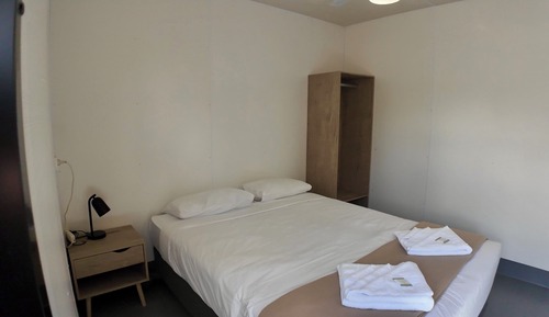 Deluxe Cabin, 1 Queen Bed