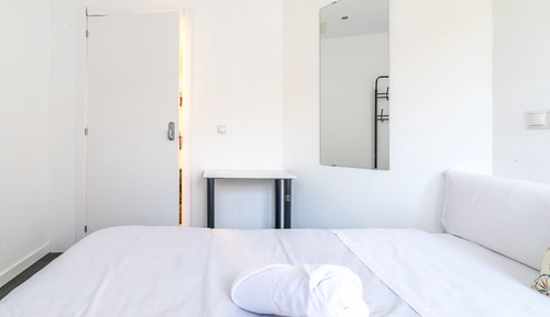 Comfort Double Room, 1 Double Bed (Baño compartido)