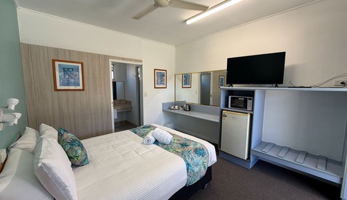 Standard Room, 1 Queen Bed, Non Smoking