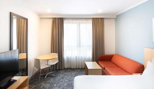 Standard Queen Room