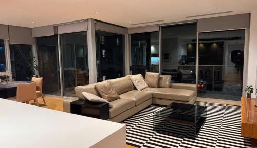 Two-Bedroom Deluxe Apartment with Balcony