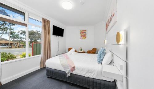Standard Queen Room