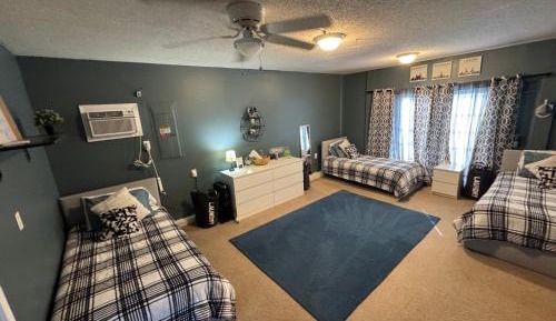 Single Bed in Mixed Dormitory Room