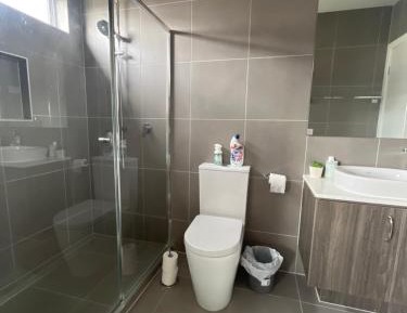 Deluxe Double Room with Shower