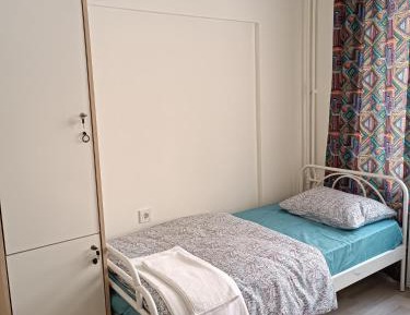 Standard Twin Room with Shared Bathroom