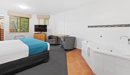 Studio with Spa Bath - Adults Only 