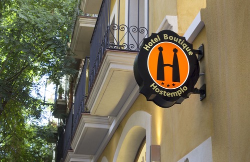 La Sagrada Familia Hotel | Apart-Suites Hostemplo