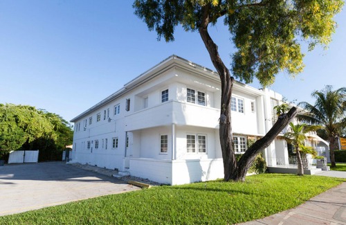 Morningside Hotel | Travelodge by Wyndham Miami Biscayne Bay