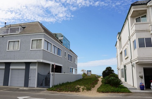 Sunset Beach Hotel | Ocean Surf Inn & Suites