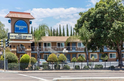 North Broadway Hotel | Rodeway Inn Escondido Downtown