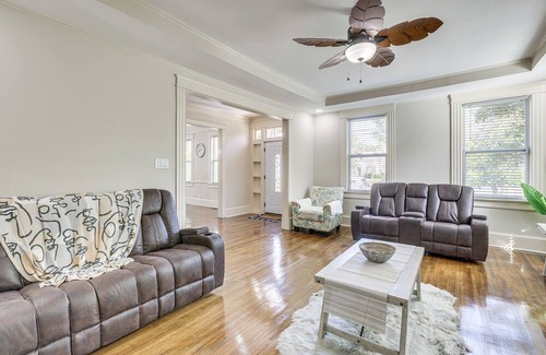 Montgomery House | Idyllic Montgomery Home: 2 Mi to Riverfront Park!