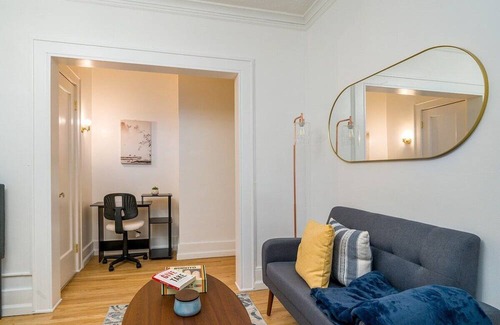 East Avenue Apartment | This apartment is a 1 bedroom(s), 1 bathrooms, located in Rochester, NY.