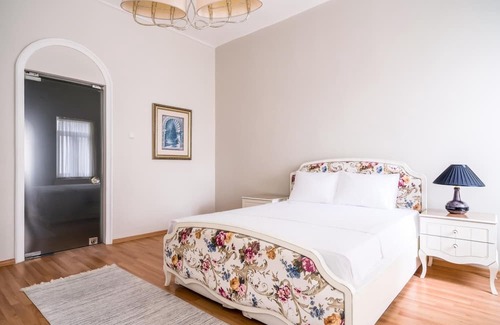 Galata Apartment | Flat w Galata Tower View 20 min to Galataport
