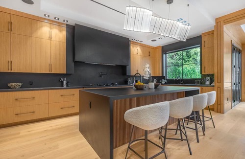 Encino House | Haskell - Modern Farmhouse in the Heart of Encino