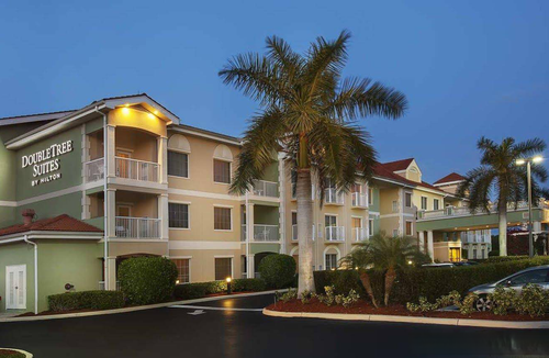 North Naples Hotel | DoubleTree Suites by Hilton Naples
