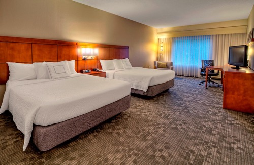 Burlington Hotel | Courtyard by Marriott Burlington