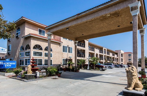 Cypress Hotel | Rodeway Inn Cypress