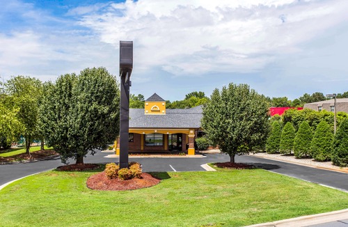 Albemarle Hotel | Quality Inn - Albemarle