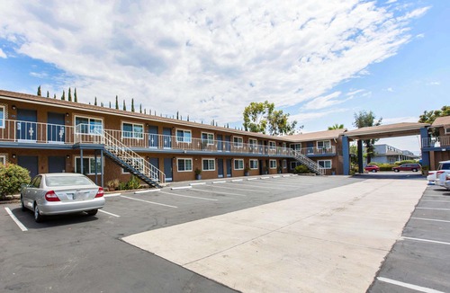 North Broadway Hotel | Rodeway Inn Escondido Downtown