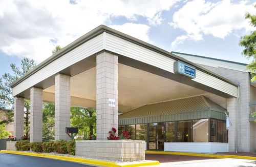 Hoover Hotel | Days Inn by Wyndham Hoover Birmingham