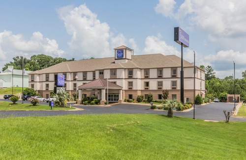 Millbrook Hotel | Sleep Inn & Suites Millbrook