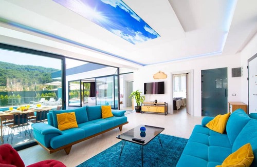 Sarıbelen Villa | Dreamy Villa with Private Pool and Jacuzzi in Kas