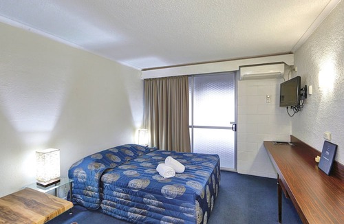 Bundaberg West Hotel | Alexandra Park Motor Inn