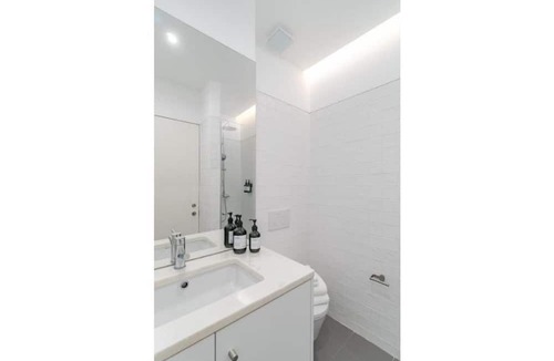 Santo Amaro Apartment | Casa Boma Lisboa-Architect Apt with Private Terrace-Alcantara III