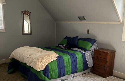 Dunkirk House | Lovely 3 BR Cape Cod House Near Beach