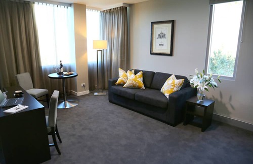 Springfield Lakes Hotel | Springfield Lakes Boutique Hotel