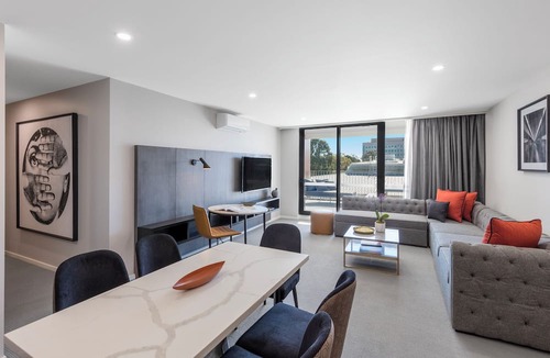 Braddon Hotel | Deco Hotel