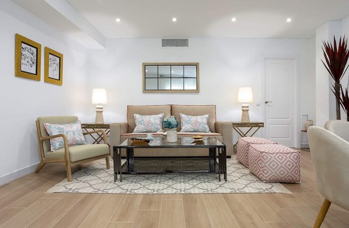 San Miguel-Capuchinos Apartment | Luxury Apartment in Cordoba Center. Plaza Doblas