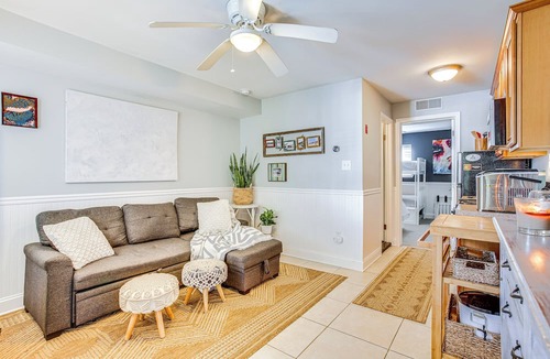 Wildwood Crest Condo | Walk to Beach: Poolside Condo in Wildwood Crest!