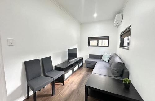 East Brisbane House | KozyGuru | East Brisbane | 3 Bedroom 2 Bathroom