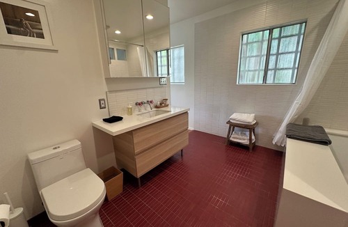 Eagle Rock House | Highland Park Designer Home with Massive deck & stunning views. Pet Friendly!