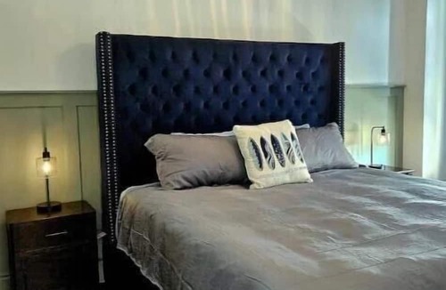 East Village Condo | Oceana's Luxury Beach Suite + Private Parking