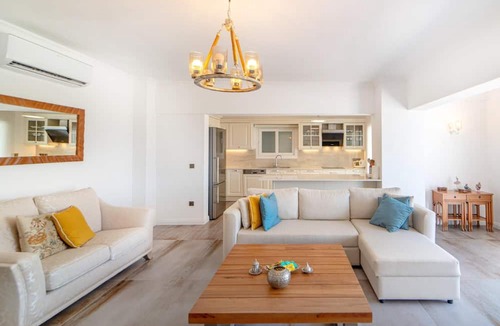 Yalikavak Villa | Villa w Pool Garden Patio 1 min to Beach in Bodrum