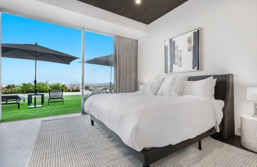 Hollywood Heights House | Los Tilos