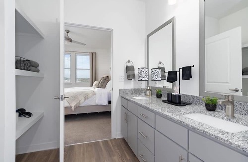 Pelham Apartment | Near Oak Mt Amphitheatre and Pelham Civic Complex
