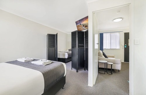 Bundaberg West Hotel | Acacia Motor Inn