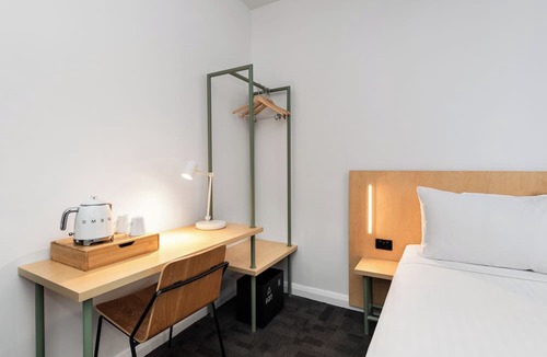 Adelaide Central Business District Hostel | YHA Adelaide Central